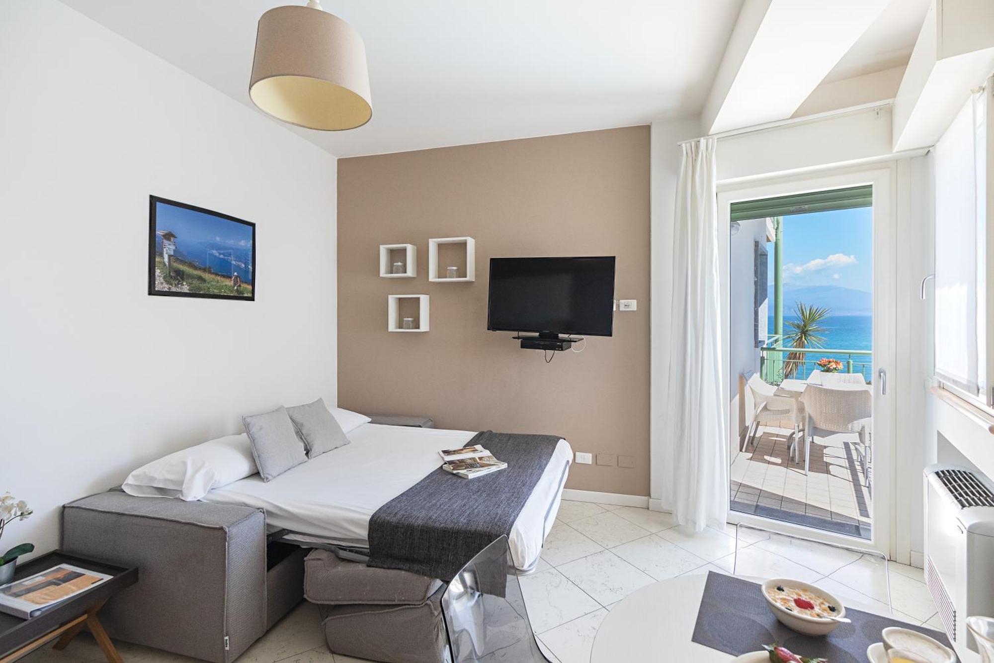 Residenza Miralago II By Wonderful Italy Desenzano del Garda Dış mekan fotoğraf
