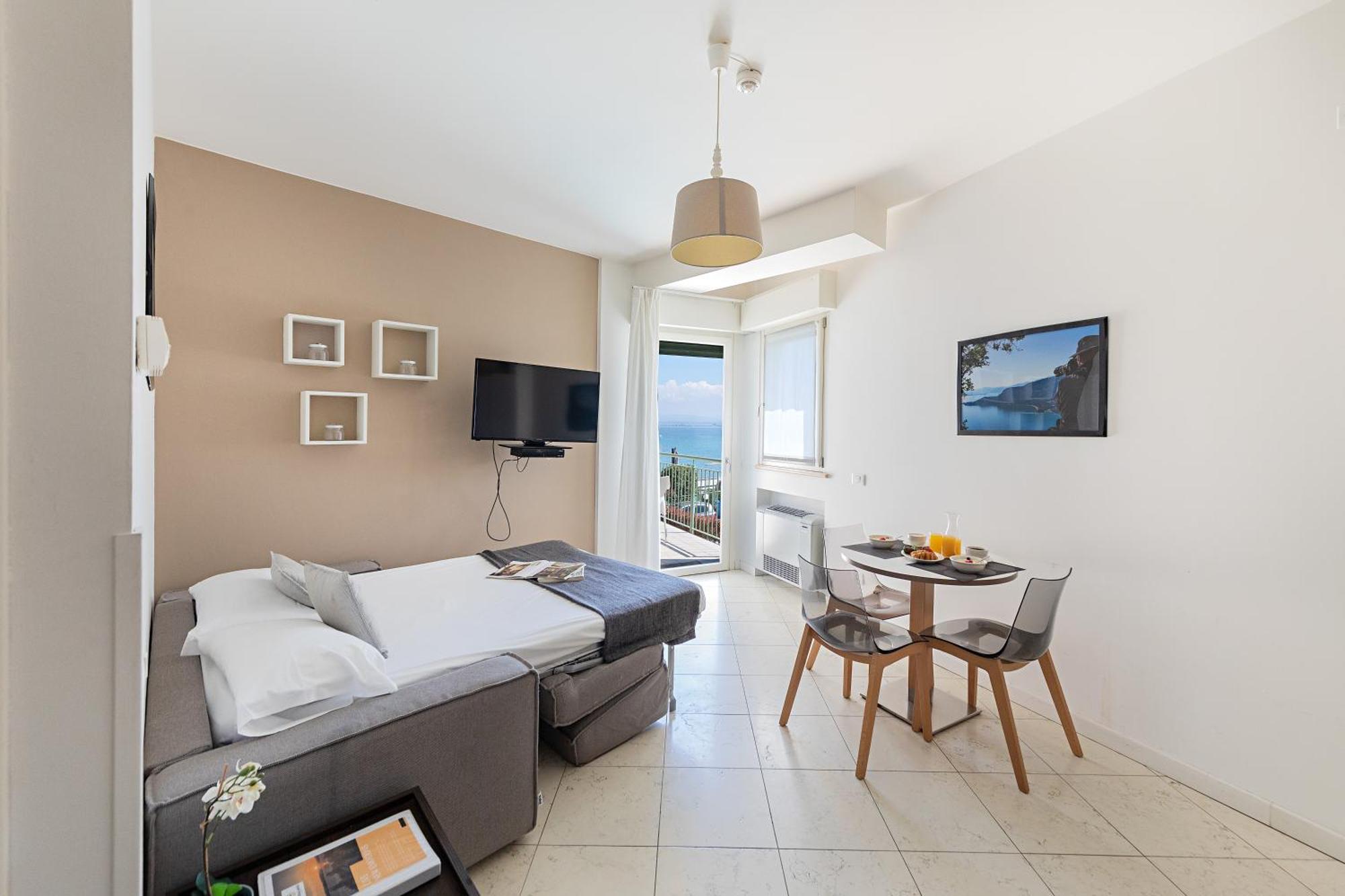 Residenza Miralago II By Wonderful Italy Desenzano del Garda Dış mekan fotoğraf